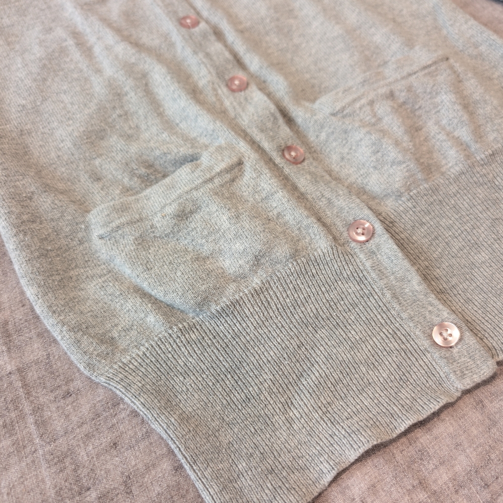 Frenchi Longline V-Neck Button-Up Cardigan Light Gray Size S - Picture 3 of 10